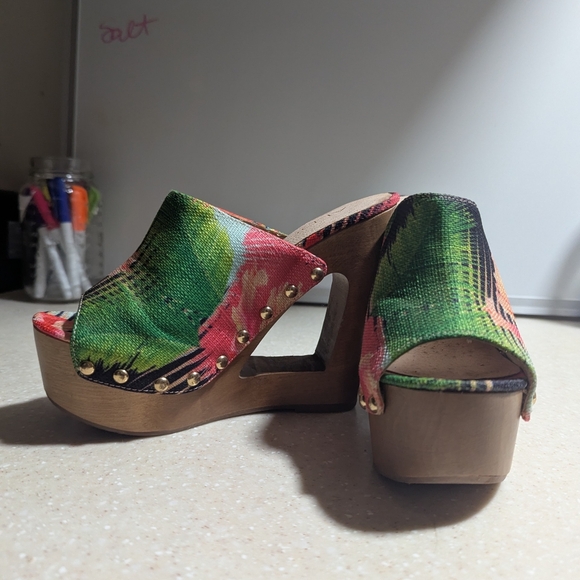 Wedges - Picture 4 of 4